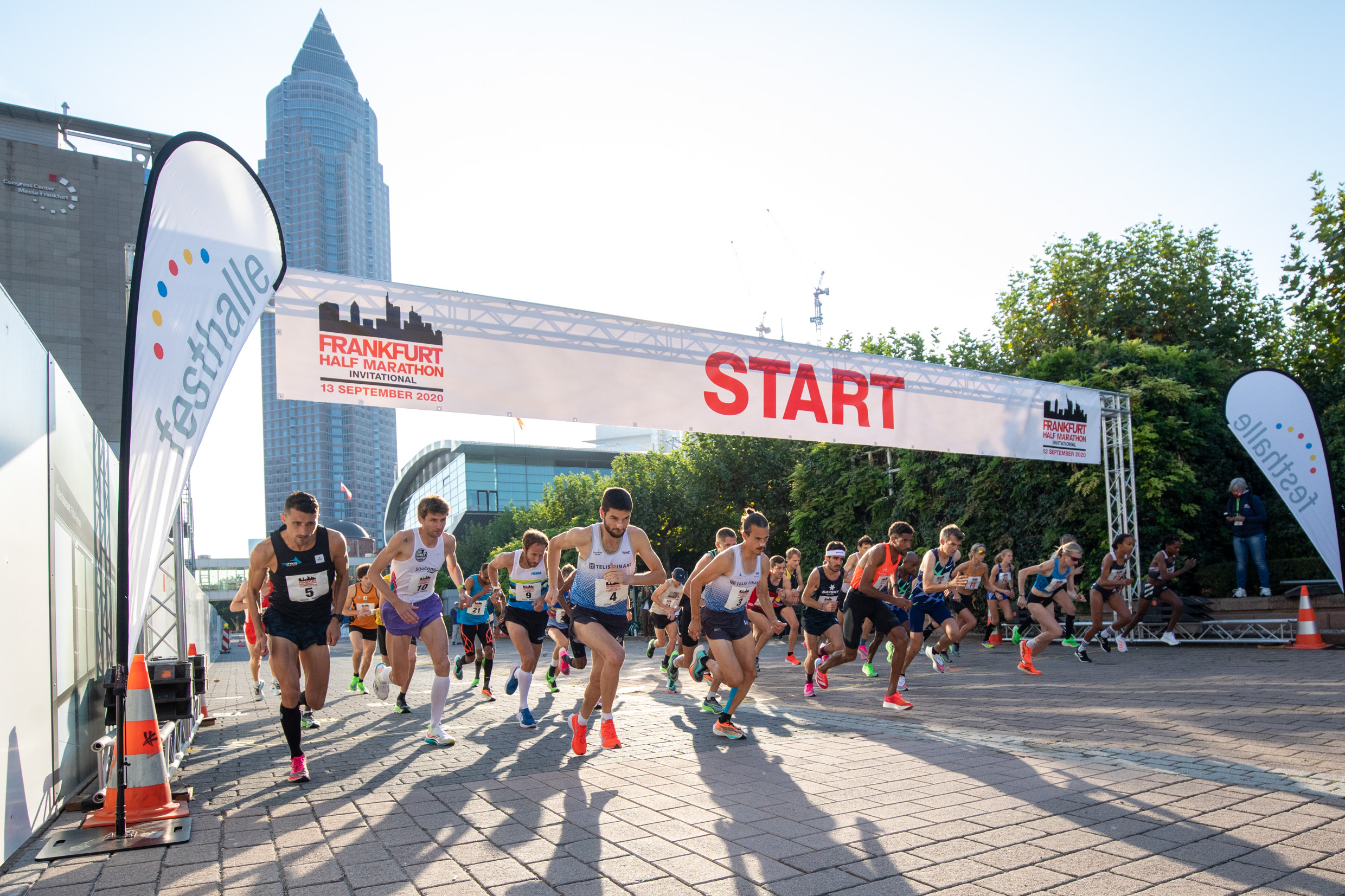 Startaufstellung Frankfurt Halbmarathon Invitational