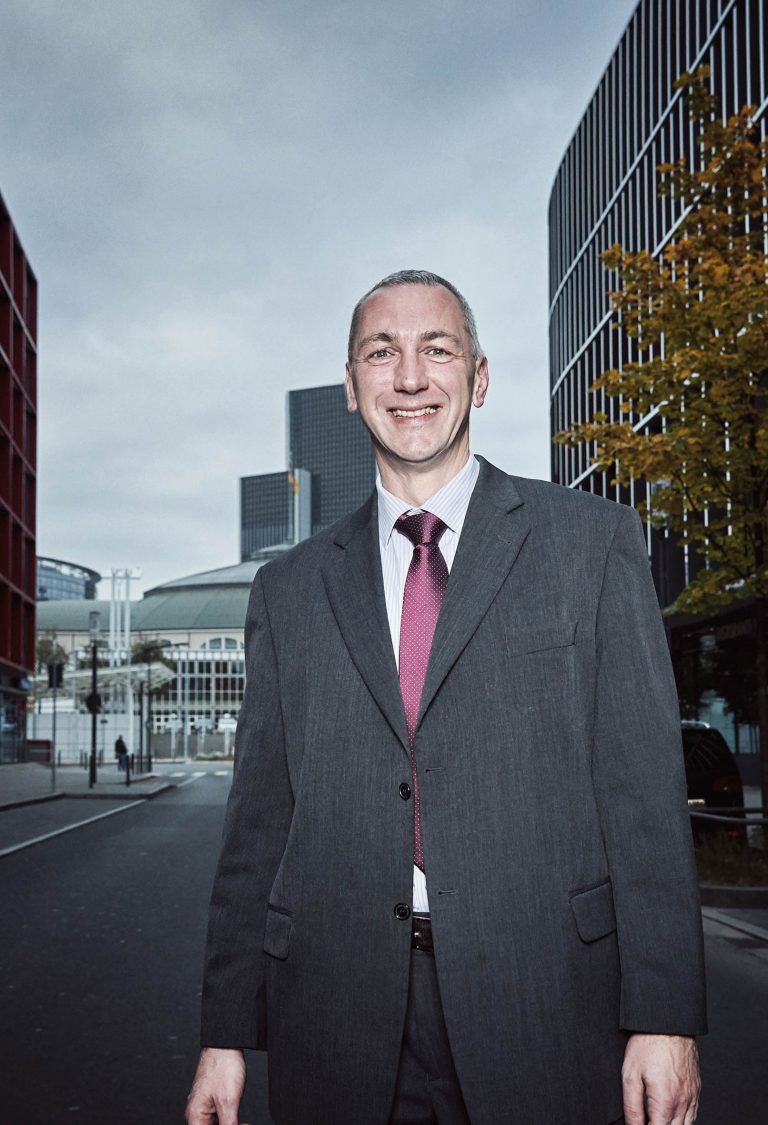 Bernhard Haller Hoteldirektor der Herzen Mainova Frankfurt Marathon