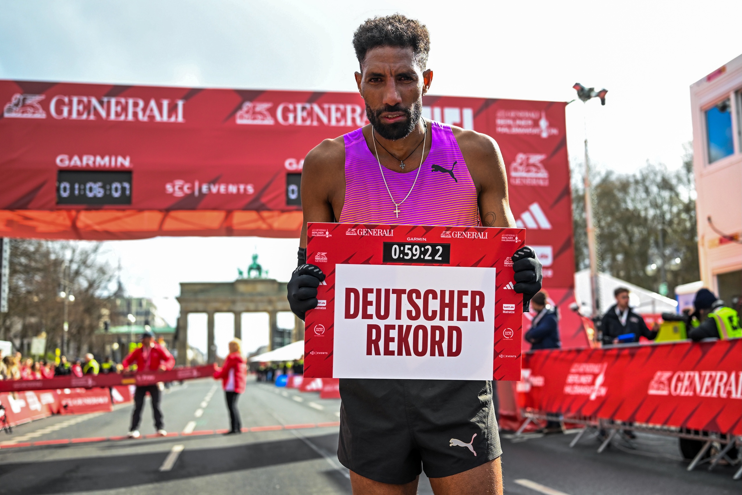 Marathon Vize-Weltmeister Amanal Petros kommt nach Frankfurt.